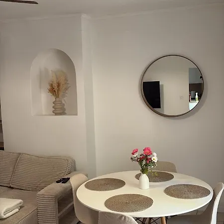Spacieux Et Climatise Sur Apartmán